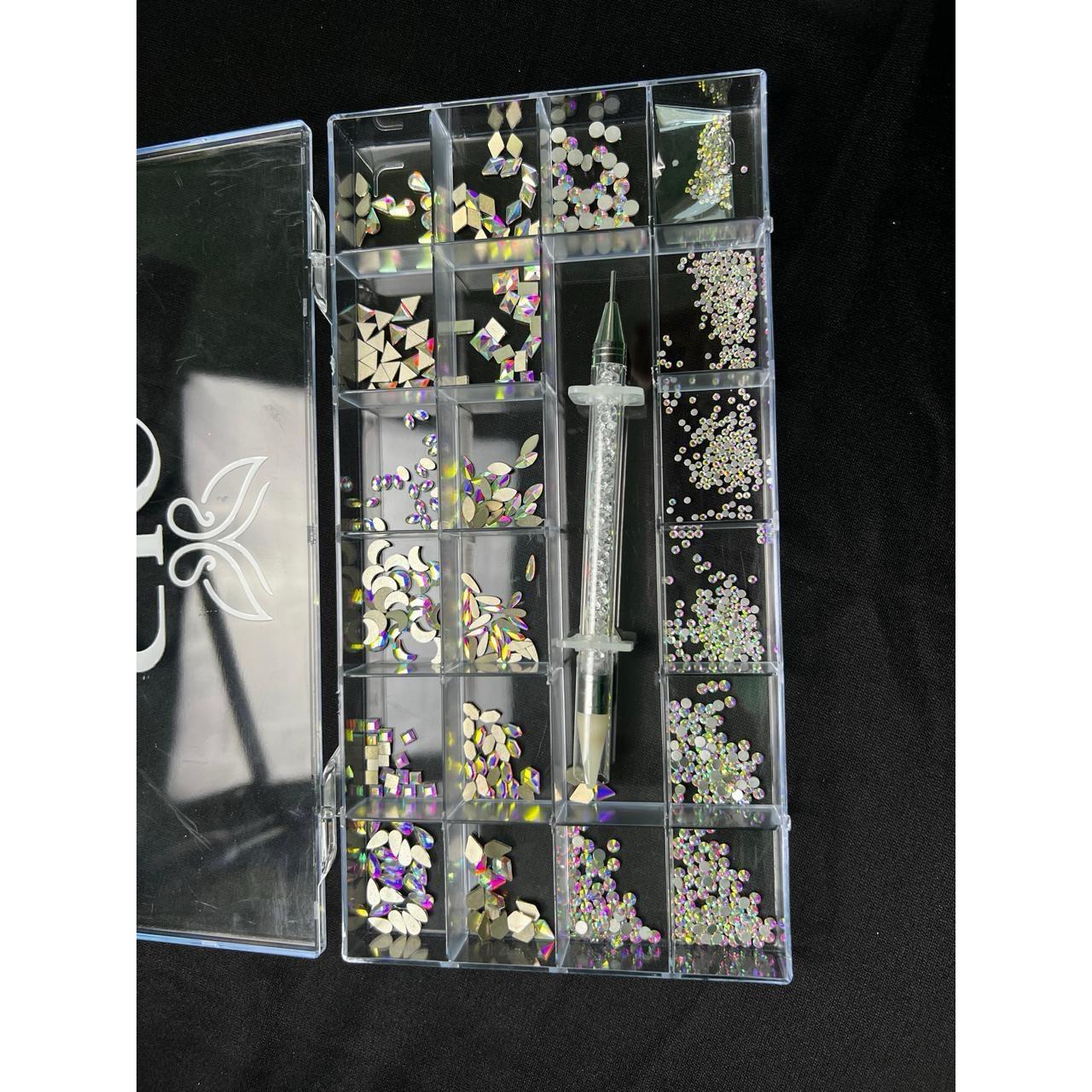 Caja de cristales con katana