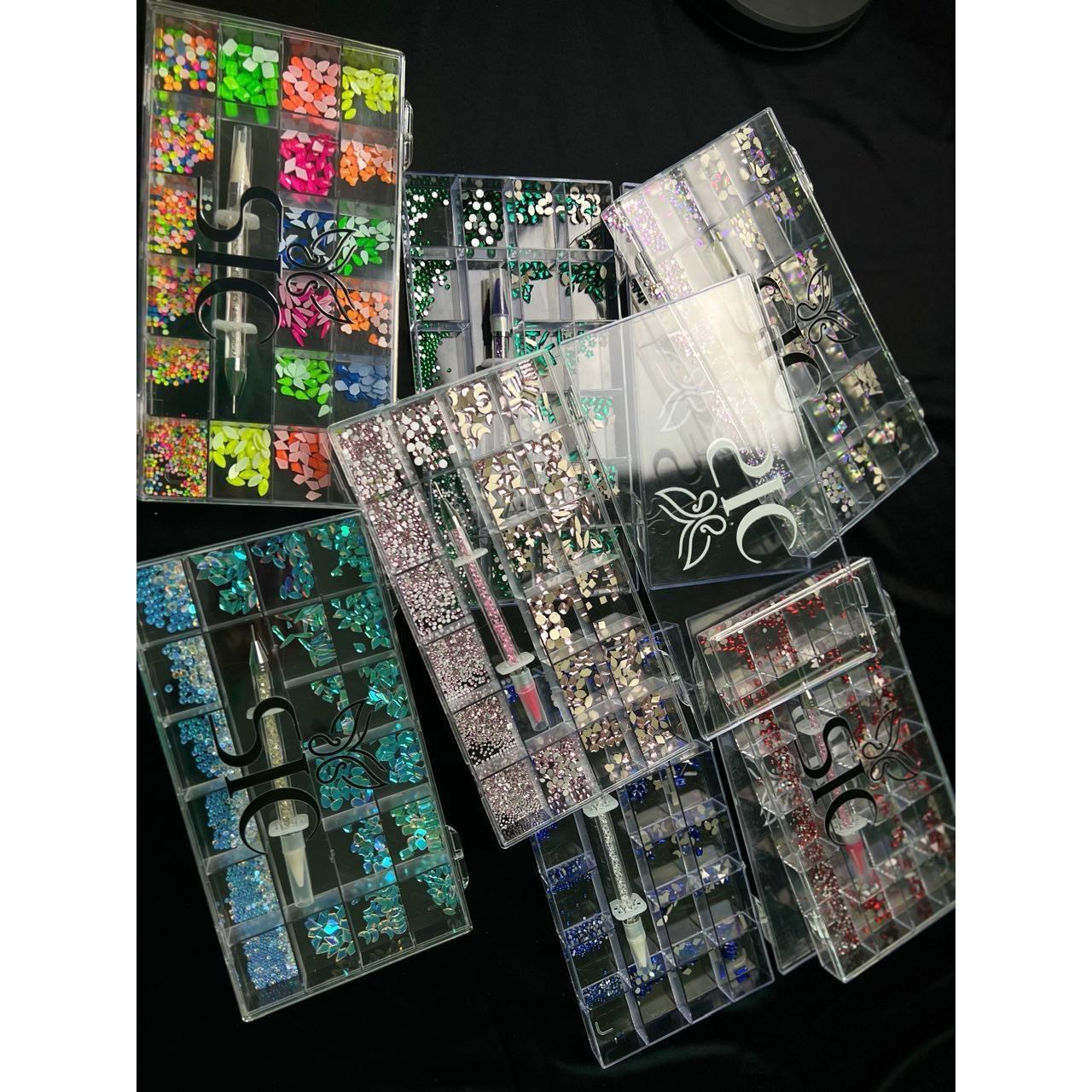 Caja de cristales con katana